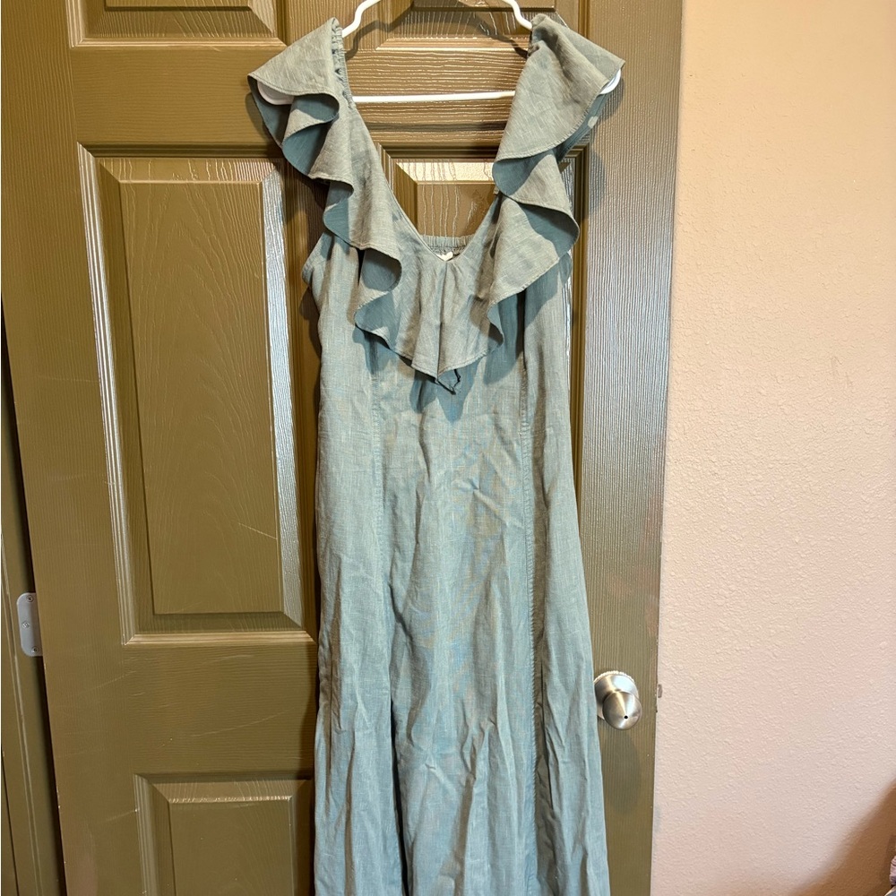 Universal Thread Sage Green Ruffle V-Neck Maxi Dress